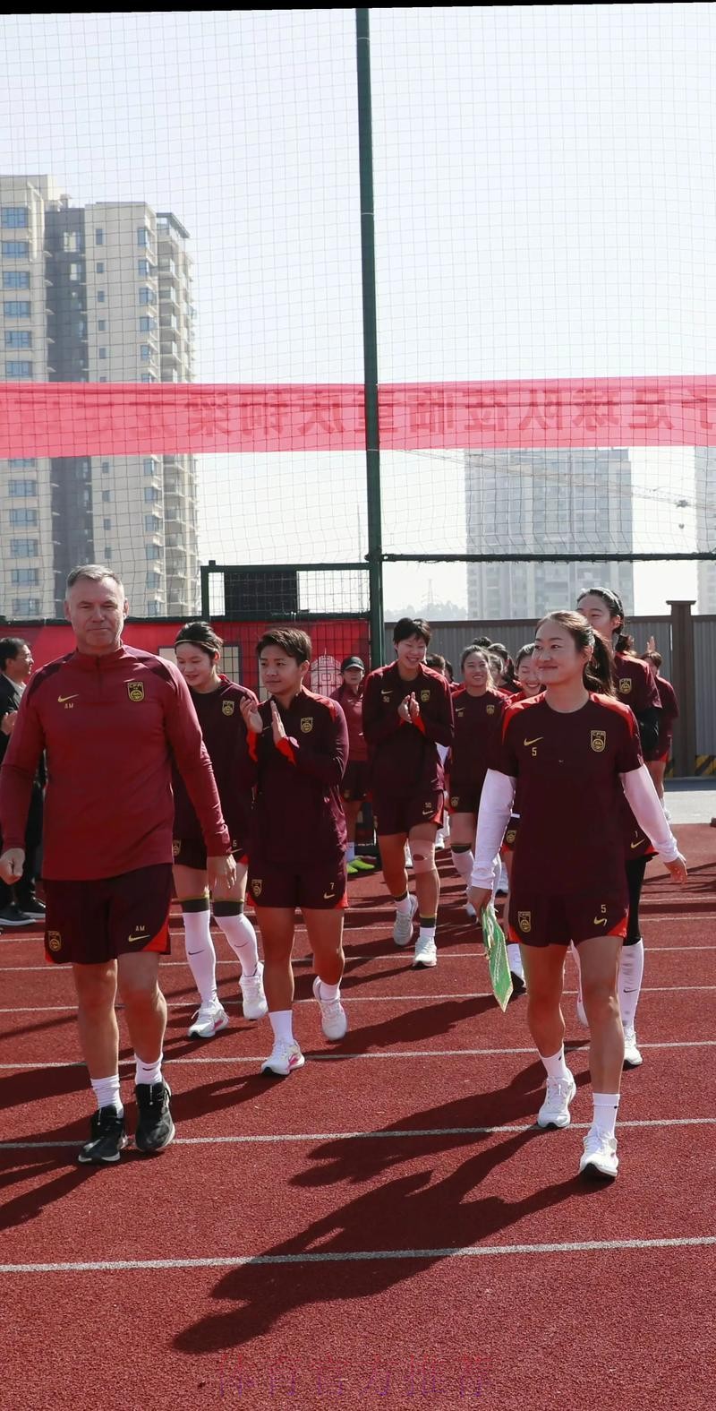 2014年中国足协后备力量女子裁判培训班成都举办 2014年中国足协后备力量女子裁判培训班成都举办